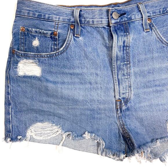 LEVIS 501 Button Fly Coastal Cowgirl Summer Grunge Festival Shorts Raw Hem 30" - Picture 3 of 7